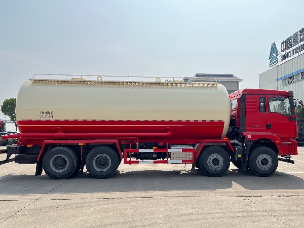 8x4陜汽德龍SGZ5312GFLSX6型油田專(zhuān)用下灰罐車(chē)