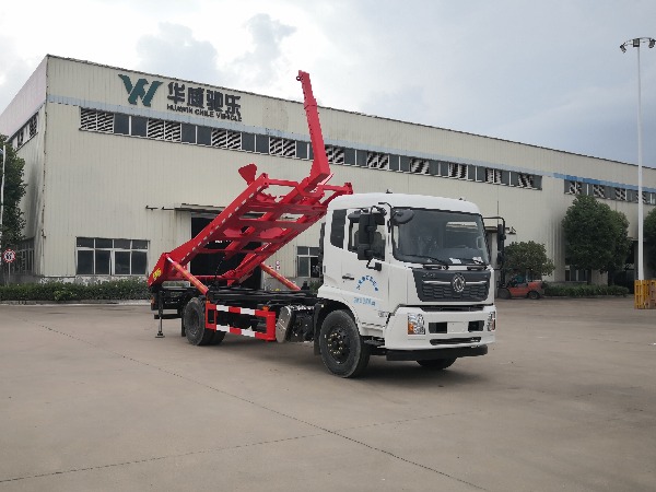 華威馳樂(lè )牌SGZ5180ZBGDF6型干粉砂漿移動(dòng)筒倉-背罐車(chē)介紹：  【選裝液壓伸縮吊臂】