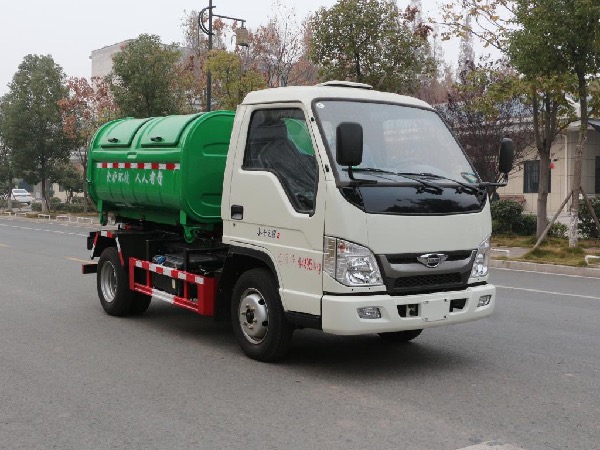 福田時(shí)代小卡之星2鉤臂式垃圾車(chē)｜車(chē)廂可卸式垃圾車(chē)｜3-4立方垃圾箱專(zhuān)用轉運車(chē)