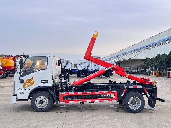 重汽豪曼4x2車(chē)廂可卸式垃圾車(chē)｜鉤臂式垃圾車(chē)｜移動(dòng)壓縮垃圾站配套專(zhuān)用轉運車(chē)｜勾臂車(chē)